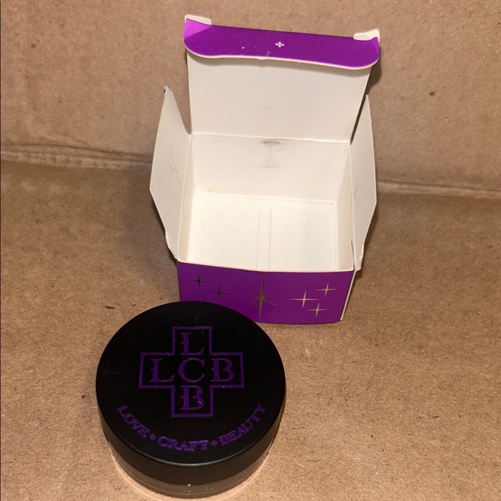 Purple Makeup Box - Picture 4 of 5